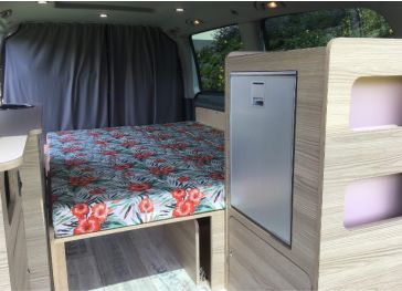 Materasso pieghevole taglio inferiore destro e sinistro