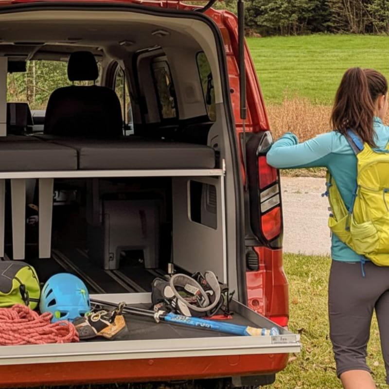 Come influisce la base della cama nel riposo all'interno di un furgone camper